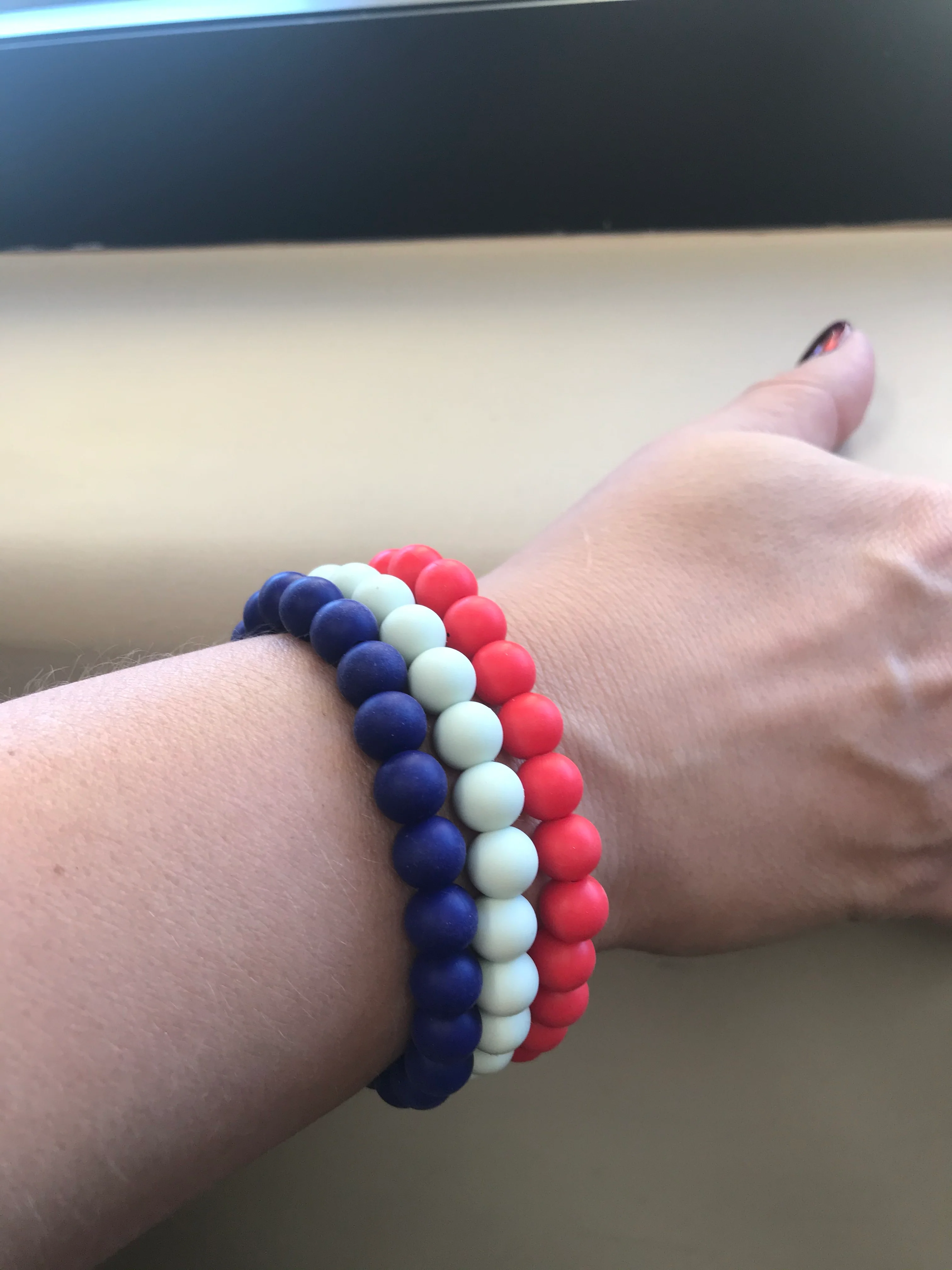 Navy Silicon rubber 9MM bead bracelets - Image 3